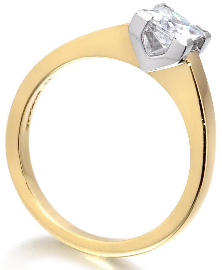 Round Four Claw Yellow Gold Engagement Ring ICD185YG Image 2